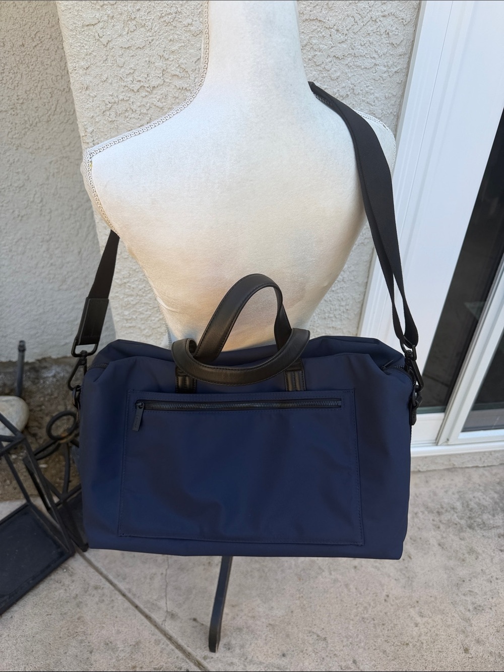 Away The Everywhere Bag in Navy Blue Travel Bag